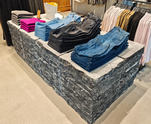 MESA COMPOSICION BLOQUES PIEDRA